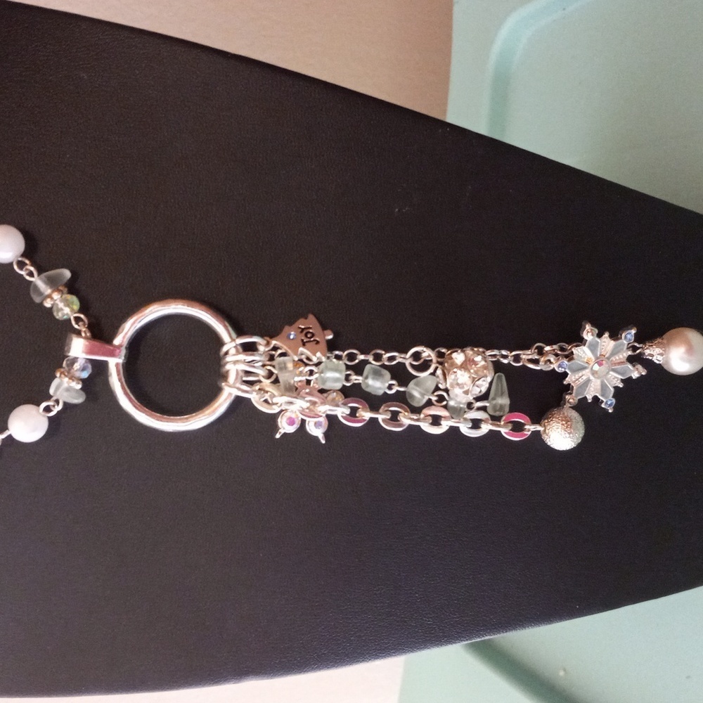 Holiday Christmas Silver Tone Snowflake Necklace Dangle Charms Rhinestone Beaded - Picture 2 of 7